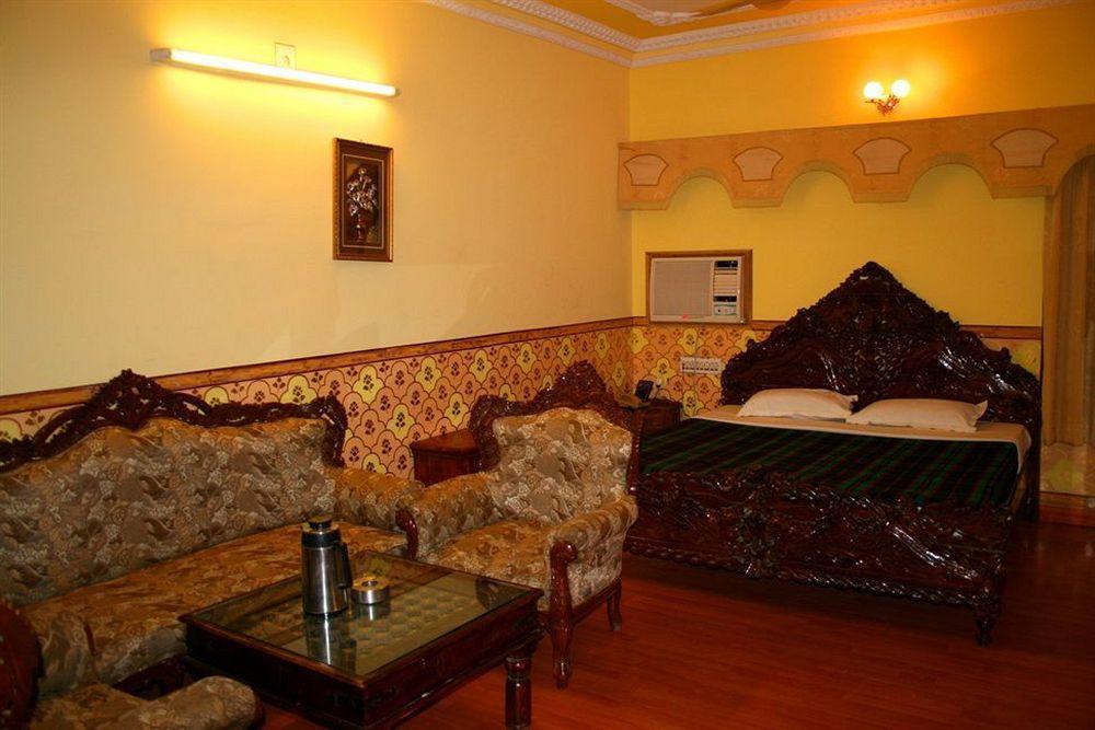 Hotel Sagar Биканер Экстерьер фото