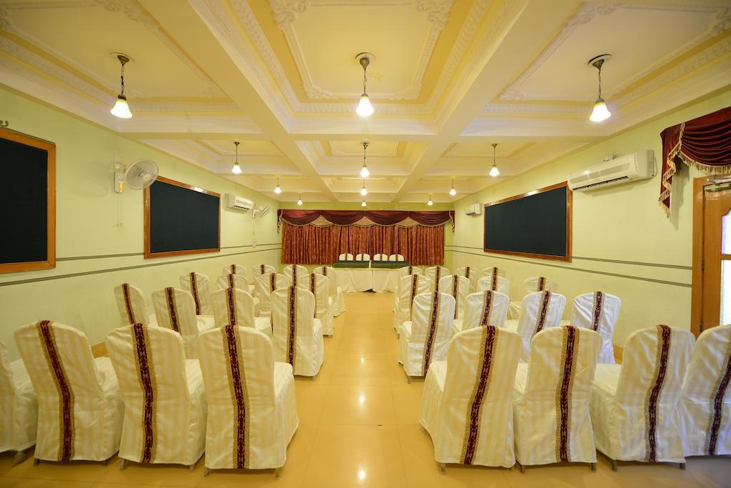 Hotel Sagar Биканер Экстерьер фото
